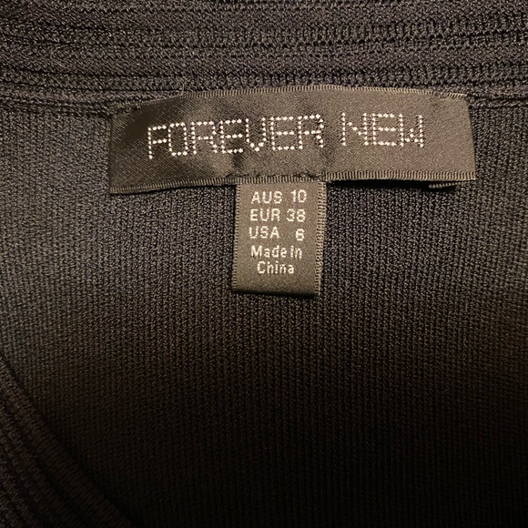 FOREVER NEW DRESS - Picture 11 of 11